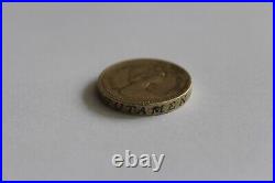 1 pound coin. Royal Arms. Issued 1983. Old round Pound Coin From Circulation