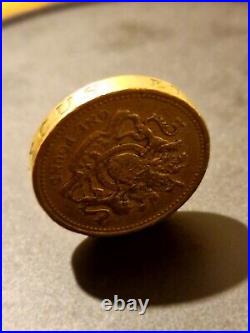 1983 Rare British Coin £1 Royal Coat of Arms ET TUTAMEN DECUS -Elizabeth II