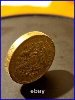 1983 Rare British Coin £1 Royal Coat of Arms ET TUTAMEN DECUS -Elizabeth II