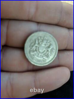1983 Royal Arms One Pound Coin Old Style (£1) EXTREMELY RARE