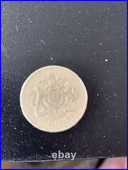 1983 Royal Coat of Arms £1 One Pound (RARE, Uncirculated, Collectable, Old Coin)