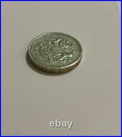 1983 Royal coat of Arms £1 One Old Rare Coin Upside Down Writing DECUS ET TUTA