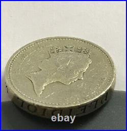 1985 £1 One Pound Coin Mint Error Upside Down Queen Elizabeth Welsh Leek C5