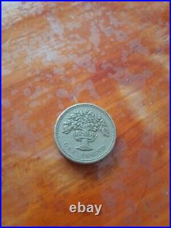 1987 Old £1 One Pound Coin Royal British Oak Pound Coin Elizabeth II