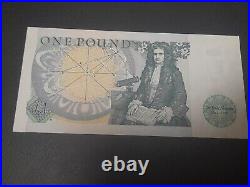Bank Of England Queen Elizabeth One Pound Note. Not Been Touched! Beautiful Unc