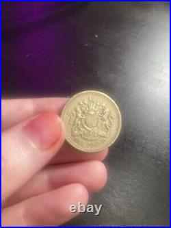 Old 1 pound coin 1983