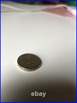 RARE 1983 Royal Arms £1 POUND COIN MINT ERROR UPSIDE DOWN WRITING First £1 Coin