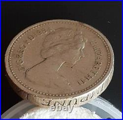 RARE 1984 Thistle and Royal £1 One Pound coin MINT ERROR UPSIDE DOWN WRITING