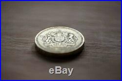 Rare Elizabeth II one pound coin (DECUS ET TUTAMEN) 1993