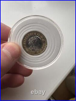 Royal mint error coin £1 Mis-Strike Gap/Hole In Centre Real